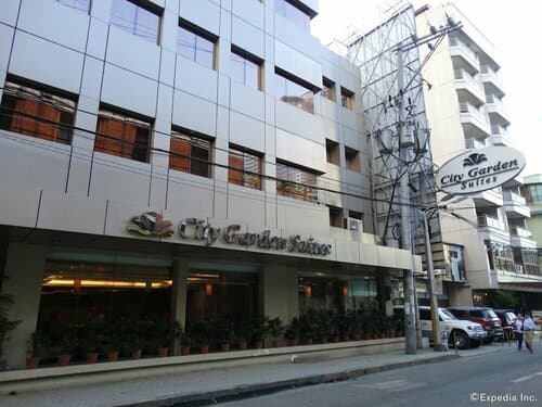 Внешний вид отеля Отель City Garden Suites Manila в Маниле