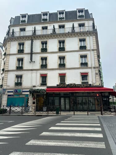 Внешний вид отеля Le Bon Hotel в Нёйи-сюр-Сене