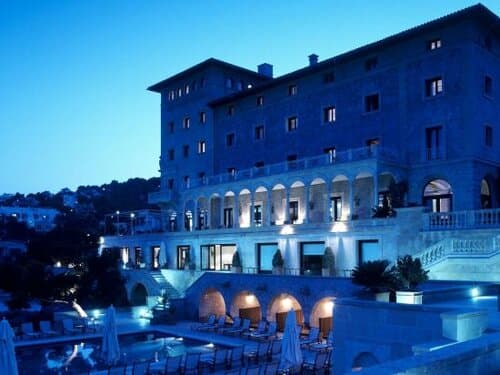 Внешний вид отеля Hotel Hospes Maricel & SPA в Кальвии