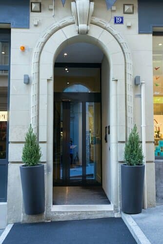 Внешний вид отеля Hôtel des Voyageurs