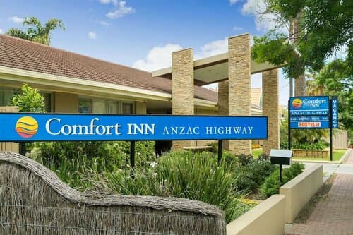 Внешний вид отеля Comfort Inn Glenelg в Аделаиде