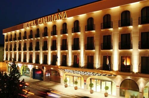 Внешний вид отеля Sercotel Guadiana