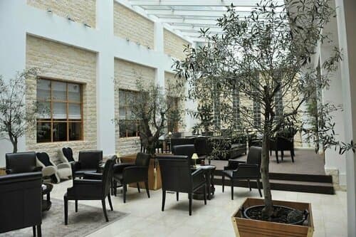 Внешний вид отеля Progress Hotel