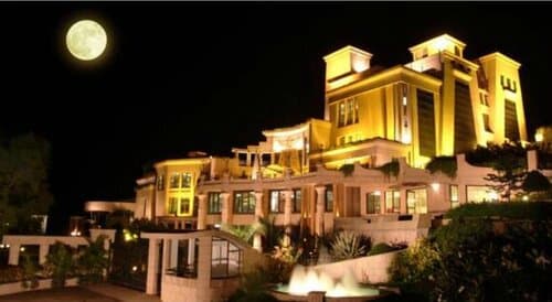 Внешний вид отеля The Corinthians Resort & Club