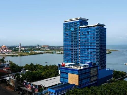 Внешний вид отеля Swiss-Belhotel Makassar
