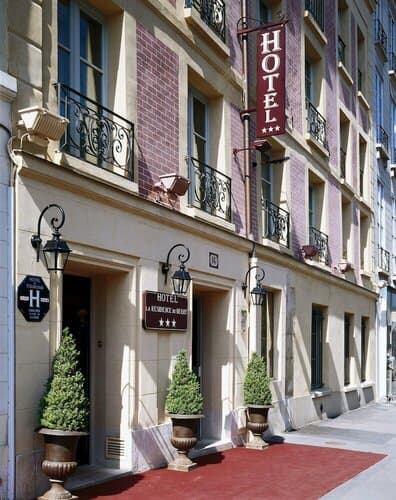 Внешний вид отеля Hôtel la Residence Du Berry в Версале