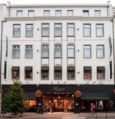 Внешний вид отеля Hotel Les Nuits в Антверпене