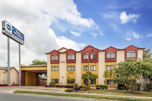 Внешний вид отеля Best Western Alamo Suites в Сан-Антонио