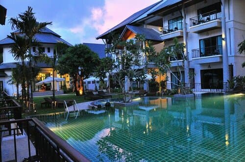 Внешний вид отеля Navatara Phuket Resort