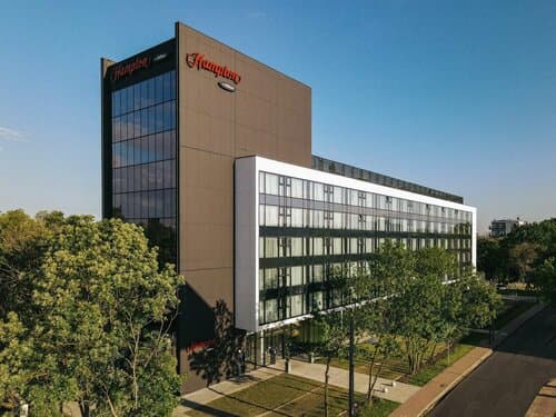 Внешний вид отеля Hampton by Hilton Warsaw Reduta в Варшаве