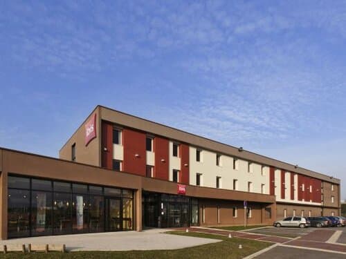 Внешний вид отеля Ibis Beauvais Aeroport