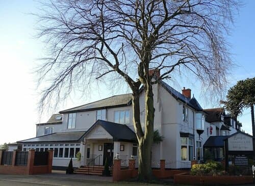 Внешний вид отеля The Beeches Hotel and Leisure Club