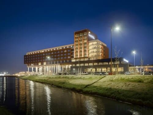 Внешний вид отеля Van der Valk Hotel Zwolle