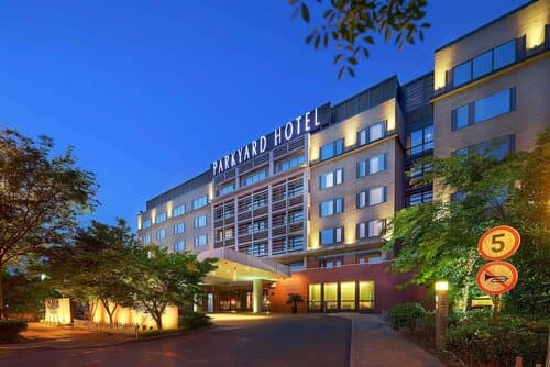 Внешний вид отеля Shanghai Parkyard Hotel