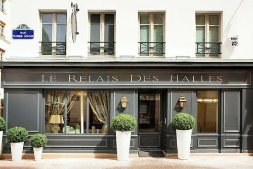 Внешний вид отеля Le Relais Des Halles в Париже