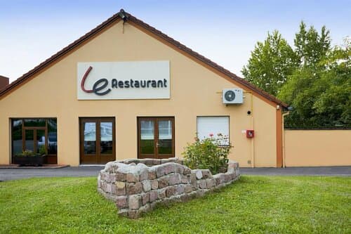 Внешний вид отеля Hotel Campanile Colmar Parc des Expositions в Кольмаре