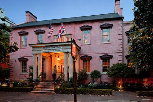 Внешний вид отеля Foley House Inn в Саванне