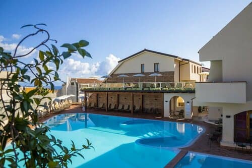 Внешний вид отеля Hotel Tropis