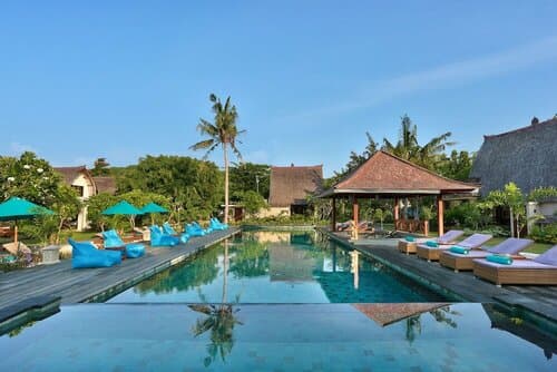 Внешний вид отеля Hotel Vila Ombak в Ломбоке Утаре