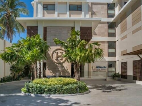 Внешний вид отеля Henann Palm Beach Resort в Малае
