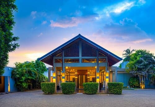 Внешний вид отеля Chaarya Resort & SPA by Chandrika в Районе Хамбантоте