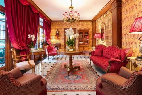 Внешний вид отеля Duc de Saint Simon в Париже