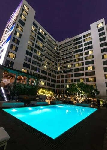 Внешний вид отеля Mondrian Los Angeles в Уэст-Голливуде