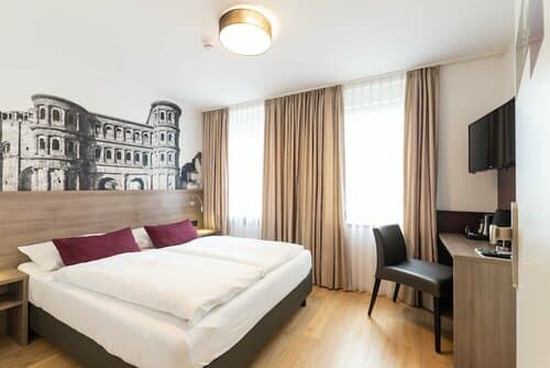 Внешний вид отеля Hotel Porta Nigra в Трире