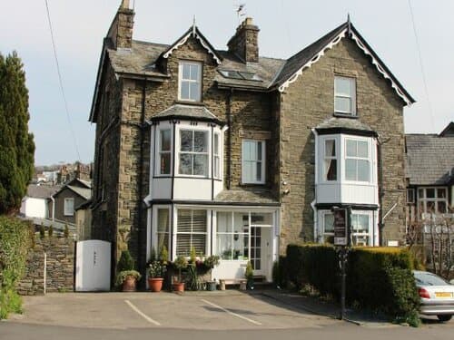 Внешний вид отеля St John's Lodge в Уиндермире