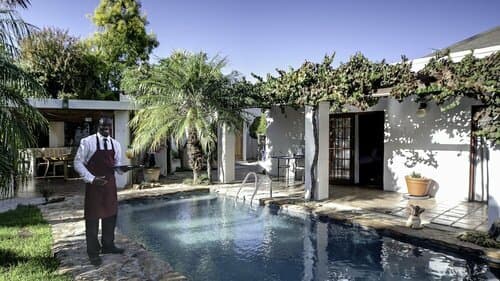 Внешний вид отеля Gubas De Hoek meet eat sleep