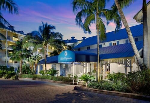 Внешний вид отеля Olde Marco Island Inn and Suites