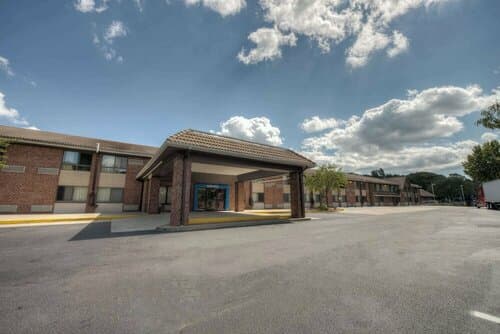 Внешний вид отеля Motel 6 New Haven - Branford, Ct