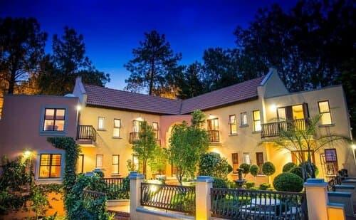 Внешний вид отеля Mont d'Or Bohemian House в Претории