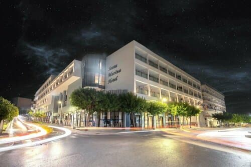 Внешний вид отеля Santa Marina Unique Hotel в Муниципальной единице Святого Николой