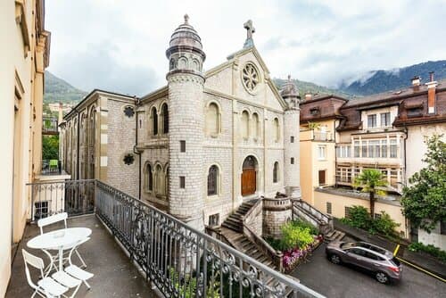 Внешний вид отеля J5 Hotels Helvetie Montreux в Монтрё