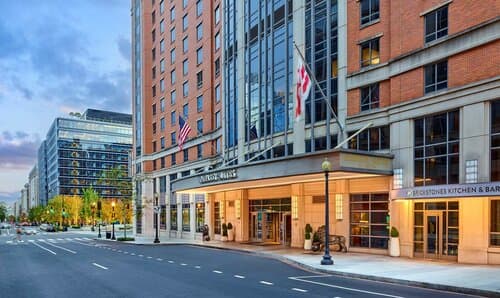 Внешний вид отеля Embassy Suites by Hilton Washington D. C. – Convention Center в Вашингтоне