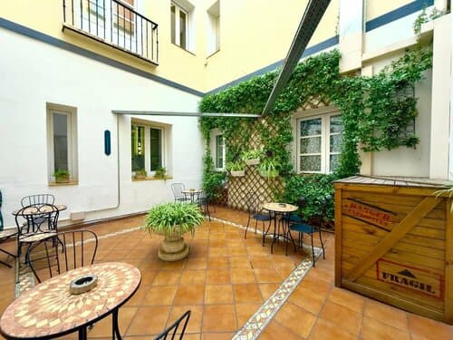 Внешний вид отеля Far Home Atocha в Мадриде