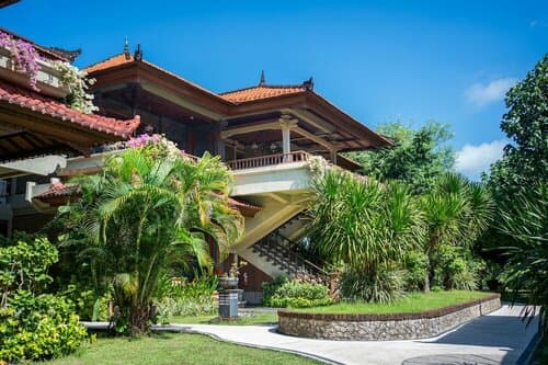 Внешний вид отеля Bali Tropic Resort & SPA в Беное