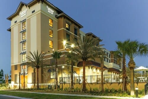 Внешний вид отеля Fairfield Inn & Suites by Marriott Clearwater Beach в Клеруотере