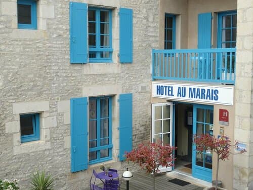 Внешний вид отеля Hôtel au Marais в Франции