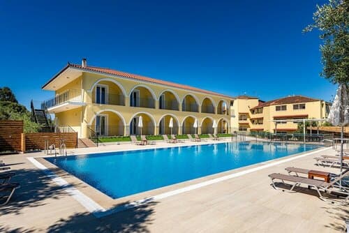 Внешний вид отеля Varres Hotel