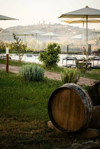 Внешний вид отеля Mormoraia в Сан-Джиминьяно