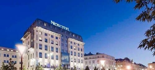 Внешний вид отеля Novotel Vilnius Centre