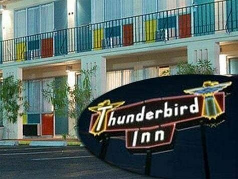 Внешний вид отеля Thunderbird Inn