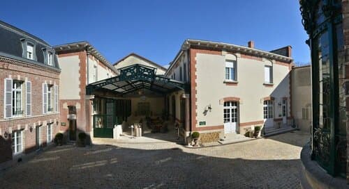 Внешний вид отеля Hotel Castel Jeanson