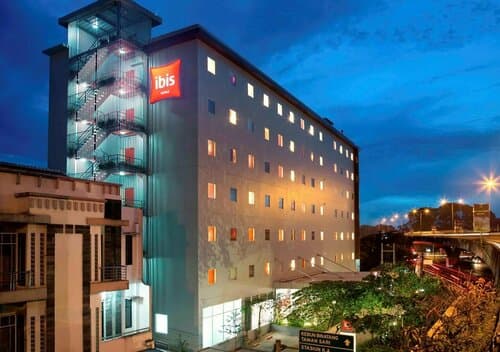 Внешний вид отеля Ibis Bandung Pasteur
