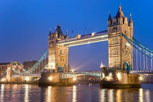 Внешний вид отеля Leonardo Royal Hotel London City - Tower of London в Сити