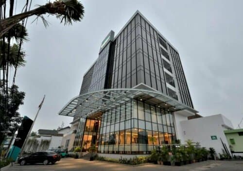 Внешний вид отеля Hotel California Bandung в Бандунге