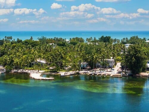 Внешний вид отеля La Jolla Resort в Монре