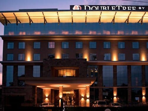 Внешний вид отеля DoubleTree by Hilton Nairobi Hurlingham